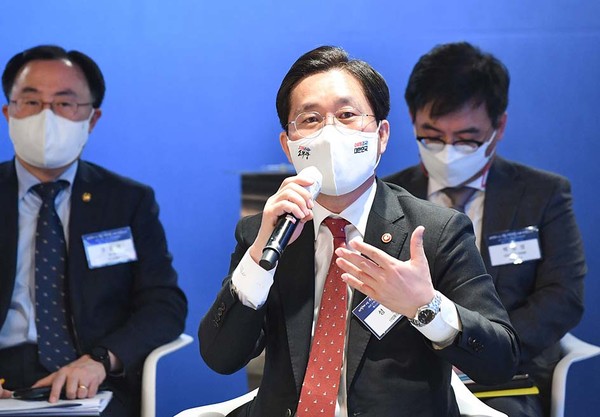 산업통상자원부 성윤모 장관 [사진=산업통상자원부]