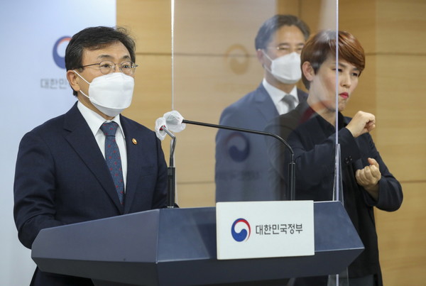 보건복지부 권덕철 장관 [사진=보건복지부]