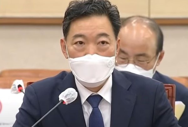 31일 오전 김오수 신임 검찰총장이 청문회에서 답을 하고 있다[사진=TV화면 캡쳐]