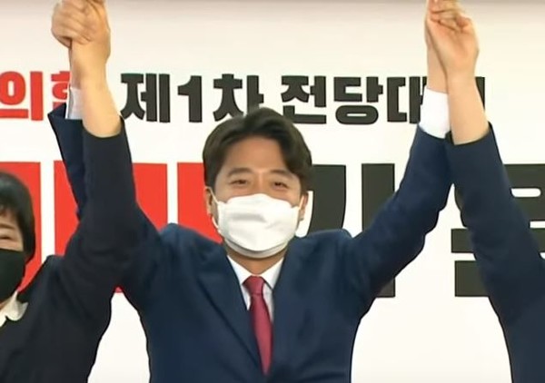 국민의 힘 신임 당 대표로  이준석 후보가 당선됐다[사진=tv화면 촬영]