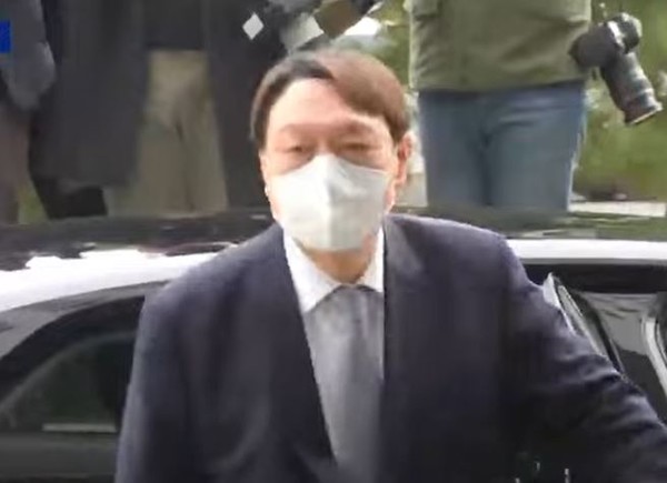 윤석열 전 검찰총장이 이달 말  대권도전 선언을 할 것으로 알려졌다[사진=티비화면 촬영 캡쳐]