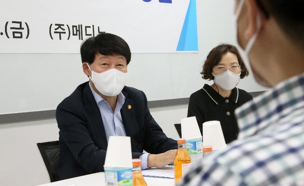 고용노동부 안경덕 장관 [사진=고용노동부]