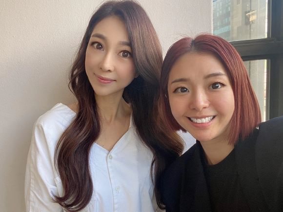           [모델 이선율(좌)과 김선희 부원장(우) [사진=준호헤어 제공 ]