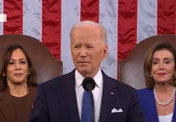 바이든 미 대통령이 국정연설에서 러시아 푸틴을 압박하면서 미국경제와 관련 물가를 통제 하겠다고 밝혔다[사진=티비화면 촬영 캡쳐]