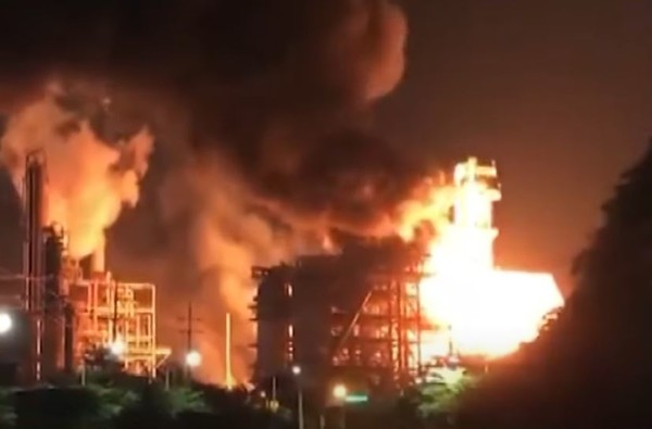 고용노동부는 sㅡ오일(주) 폭발사고에 대해 신속 대응 지시를 내렸다[사진=티비화면 촬영 캡쳐]