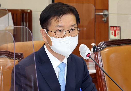 이정식 노동부 장관{사진=티비화면 촬영 캡쳐]