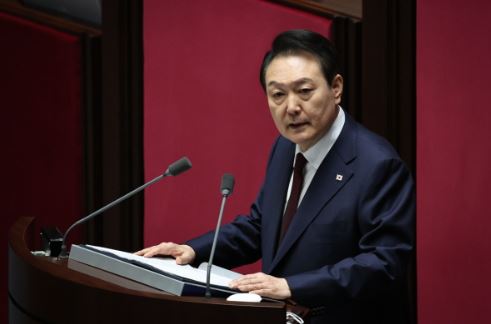 윤 석열 대통령은 25일 국회 본회의장에서 진행한 ‘2023년도 예산안 시정연설’을 했다[사진=대통령실]