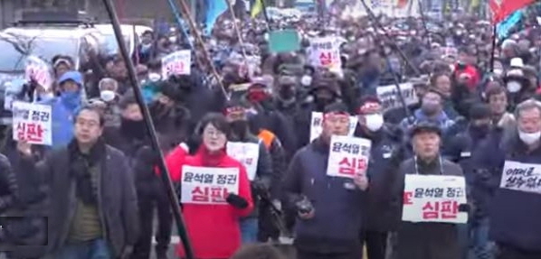 12일 택배와 온라인 노동자들도 파업에 동참 하기로 했다 [사진=민주노총]