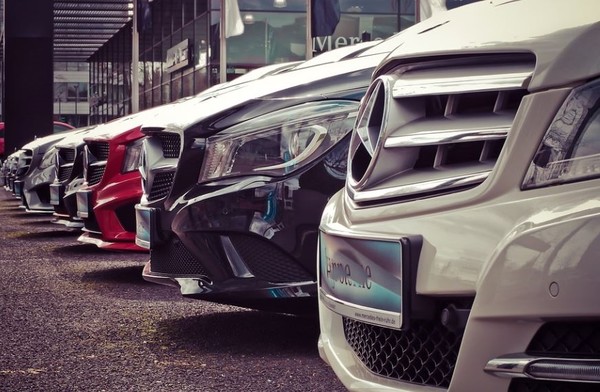 안전기준 부적합한 자동차 수입차에 대해 과징금을 부과했다[사진=이미지 사진  픽사베이]