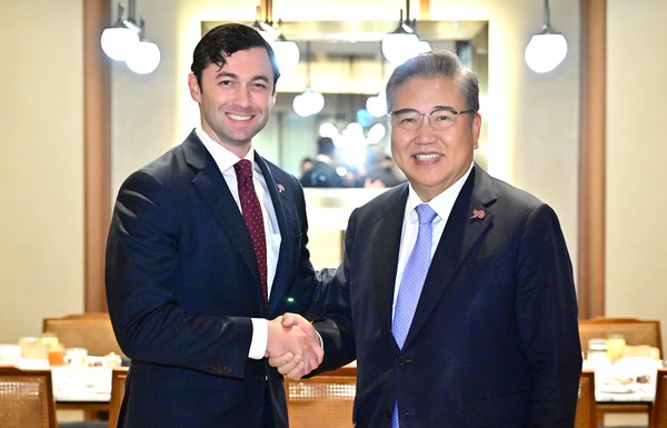 박진 장관, 미 오소프 상원의원 면담 (사진=외교부)