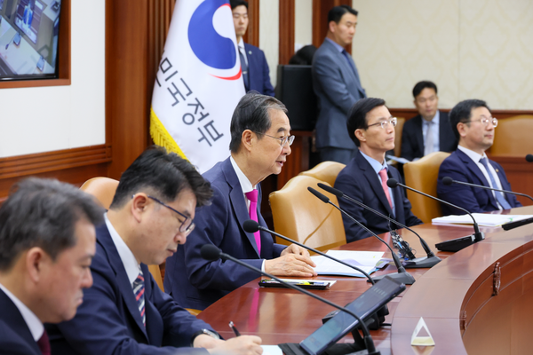 한덕수 국무총리가 19일 세종로 정부서울청사에서 열린 국정현안관계장관회의를 주재, 모두발언을 하고 있다.(사진=국무조정실)