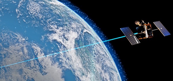 원웹의 위성망을 활용한 한화시스템 ‘저궤도 위성통신 네트워크’ 가상도 (사진=한화시스템)