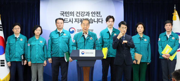 한덕수 국무총리가 8월 24일 세종대로 정부서울청사에서 후쿠시마 원전 오염수 방류 관련 대국민 담화를 발표하고 있다.(사진=국무조정실)