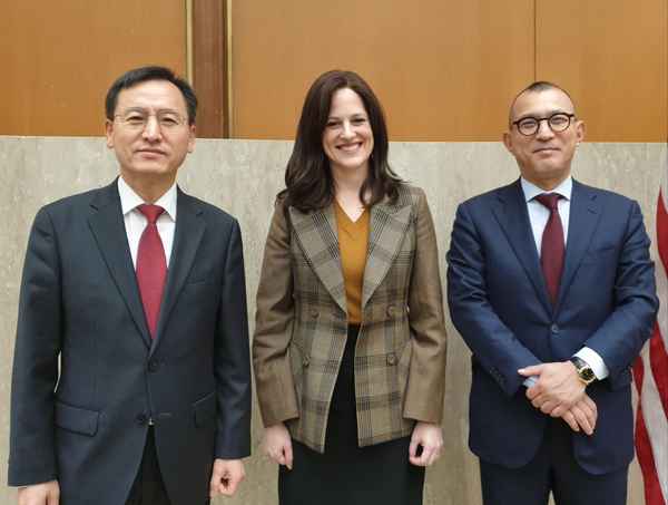 왼쪽부터 인성환 국가안보실 2차장, 앤 뉴버거 미국 NSC 사이버·신기술 담당 국가안보 부보좌관, 이치가와 케이이치 일본 국가안전보장국 차장 (사진=대통령실)