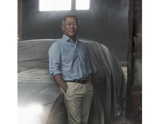 현대차그룹 정의선 회장이 세계적 권위의 미 자동차 전문매체 오토모티브 뉴스의 ‘오토모티브 뉴스 올스타(2023 Autumotive News All-Stars)’에서 최고 영예인 ‘자동차 산업 올해의 리더(Industry Leader of the Year)’로 선정됐다.(2021 © Annie Leibovitz)