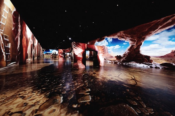 ‘아르떼뮤지엄 라스베가스’ 전시 작품, 가든 ‘라이트 오브 라스베가스’(GARDEN ‘LIGHT OF LAS VEGAS’) (사진=디스트릭트코리아)