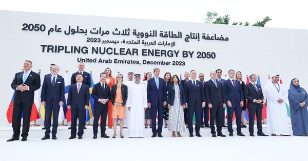 12월 2일(현지시간) 아랍에미리트(UAE) 두바이에서 미국, 프랑스, 영국, UAE, 스웨덴, 폴란드, 체코, 루마니아 등 전 세계 22개국 넷제로 뉴클리어 지지 선언국 정상 및 장관급 주요 내빈이 참석한 가운데 열린 「넷제로 뉴클리어 이니셔티브 지지 선언식」 (사진=산업통상자원부)