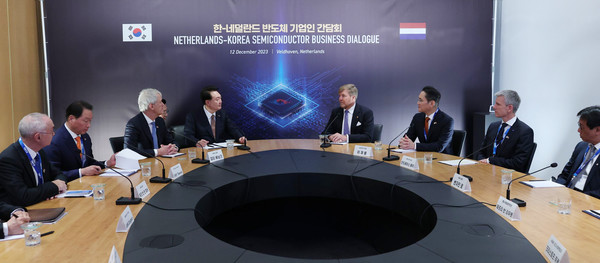 ASML 본사에서 열린 한-네덜란드 반도체 기업인 간담회 (사진=대통령실)