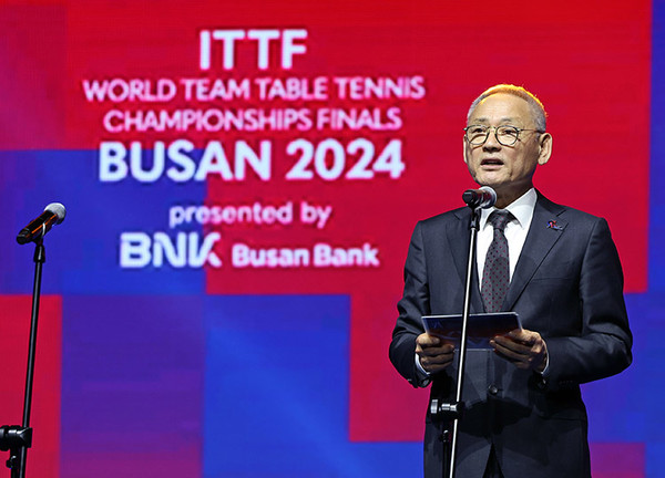 유인촌 장관은 17일 벡스코 제1전시장에서 열린 세계탁구선수권대회 개막식에 참석해 대회 개회를 선언했다.(사진=문화체육관광부)