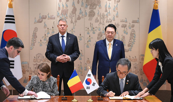 한-루마니아 협정 및 MOU 서명식 (사진=대통령실)