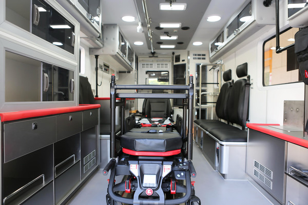 중증환자 전담구급차 내부 (사진=보건복지부)