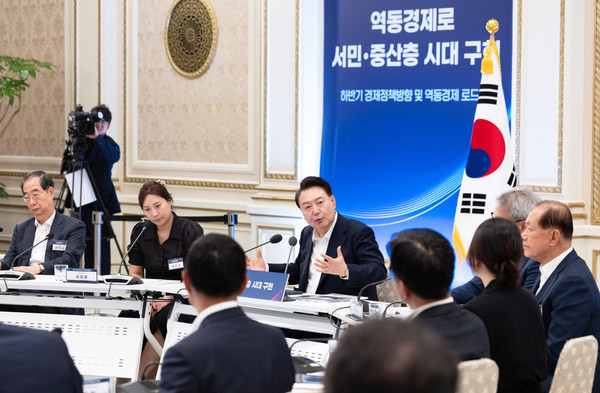윤석열 대통령은 3일 하반기 경제정책방향 및 역동경제 로드맵 발표 회의에서 발언하고 있다. (사진=대통령실)