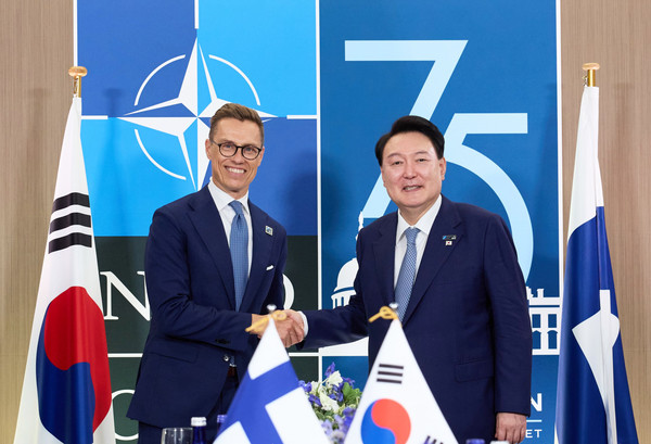 윤석열 대통령은 알렉산더 스툽(Alexander Stubb) 핀란드 대통령과 정상회담을 가졌다. (사진=대통령실)