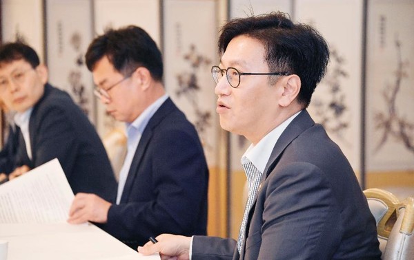 김범석 기획재정부 1차관이 지난 9일 정부서울청사에서 열린 ‘제29차 물가관계차관회의’에서 물가안정 방안을 논의하고 있다.(사진=기획재정부)