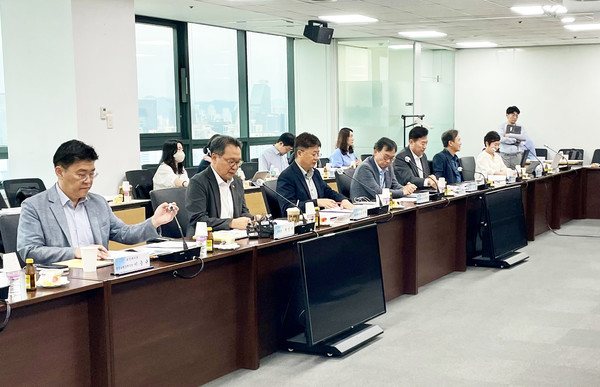 보건복지부는 지난 6일 2024년 제17차 건강보험정책심의위원회를 개최했다. (사진=보건복지부)