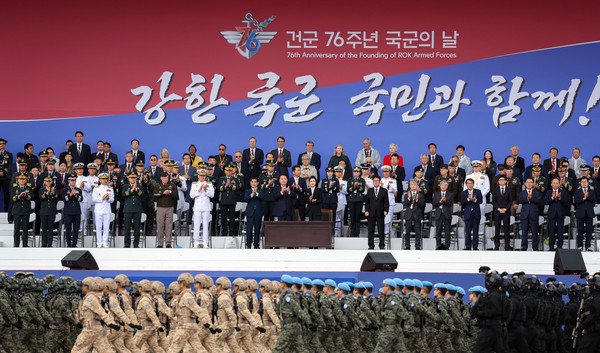 윤석열 대통령은 10월 1일 서울공항에서 건군 76주년 국군의 날 기념식을 주재했다. (사진=대통령실)