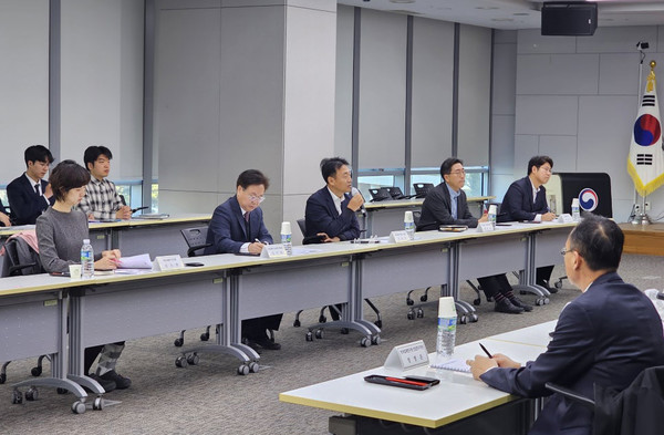 국토교통부는 15일 정부세종청사에서 노후계획도시 정비 지원기구 점검회의를 개최했다.(사진=국토교통부)