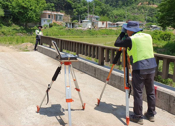 지적 측량 모습 (사진=국토교통부)
