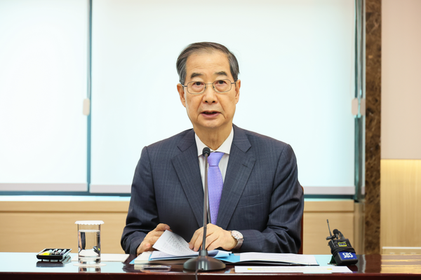 한덕수 대통령 권한대행 국무총리가 17일 정부서울청사에서 제6차 2025년 아시아태평양경제협력체(APEC) 정상회의 준비위원회를 주재하고 있다.(사진=국무총리실)