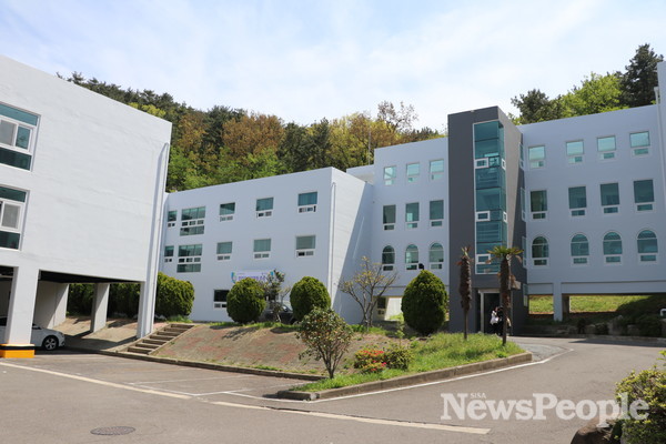 (사진=새로 단장된 기숙사