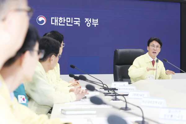 김민석 국무총리가 지난 7일 정부세종청사 중앙재난안전상황실에서 여름철 재난 대비 상황을 점검하며 발언을 하고 있다.(사진=국무총리실)