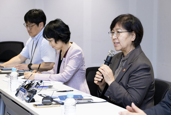 정은경 보건복지부 장관이 지난 7일 서울 강남구 삼성서울병원 지역 환자안전센터에서 열린 환자·소비자 단체 간담회에서 발언하고 있다.(사진=보건복지부)