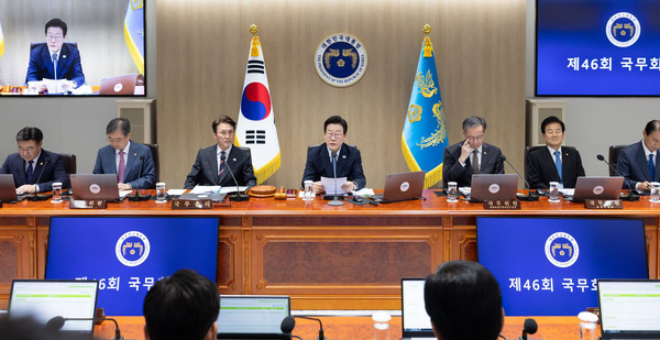 이재명 대통령이 21일 용산 대통령실에서 열린 국무회의를 주재하고 있다.(사진=대통령실)