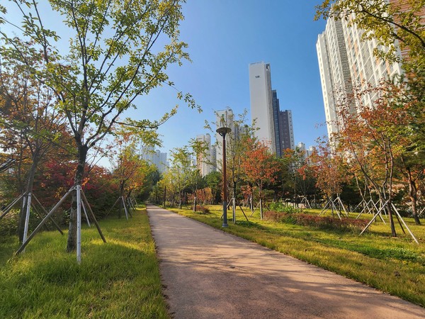 경상북도 구미시 구미국가산업단지 미세먼지 차단숲 (사진=산림청)